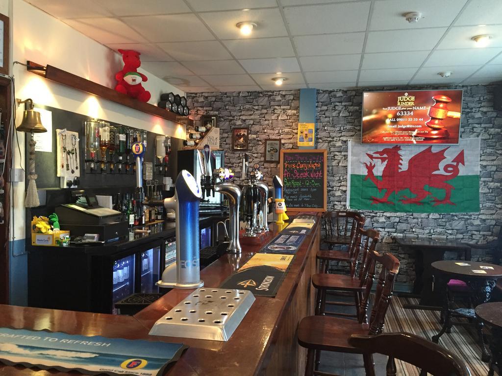 Stag & Pheasant Inn Carmel Екстериор снимка