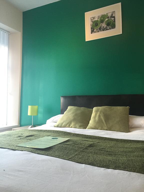 Stag & Pheasant Inn Carmel Екстериор снимка