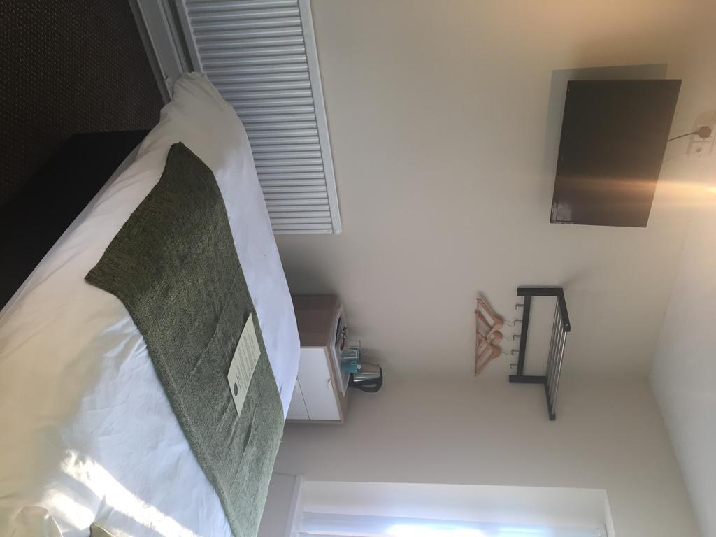 Stag & Pheasant Inn Carmel Екстериор снимка