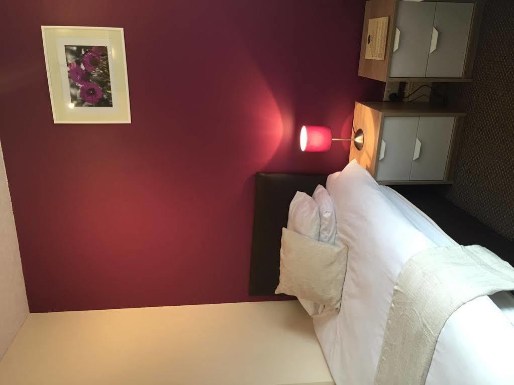 Stag & Pheasant Inn Carmel Екстериор снимка