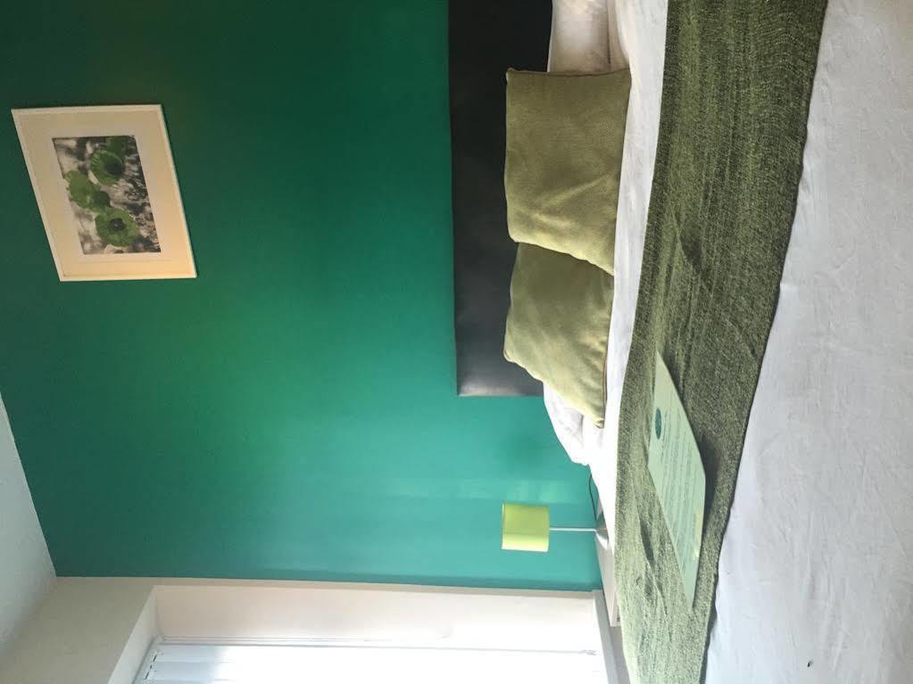 Stag & Pheasant Inn Carmel Екстериор снимка