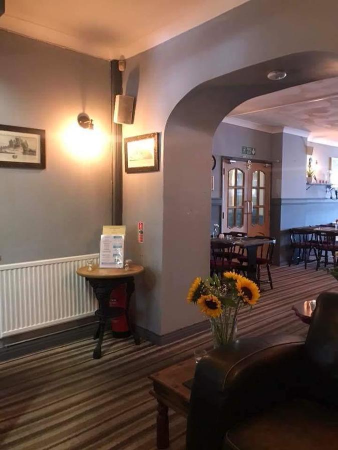 Stag & Pheasant Inn Carmel Екстериор снимка