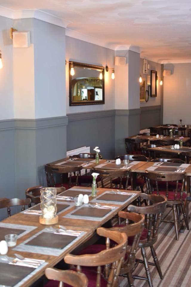 Stag & Pheasant Inn Carmel Екстериор снимка